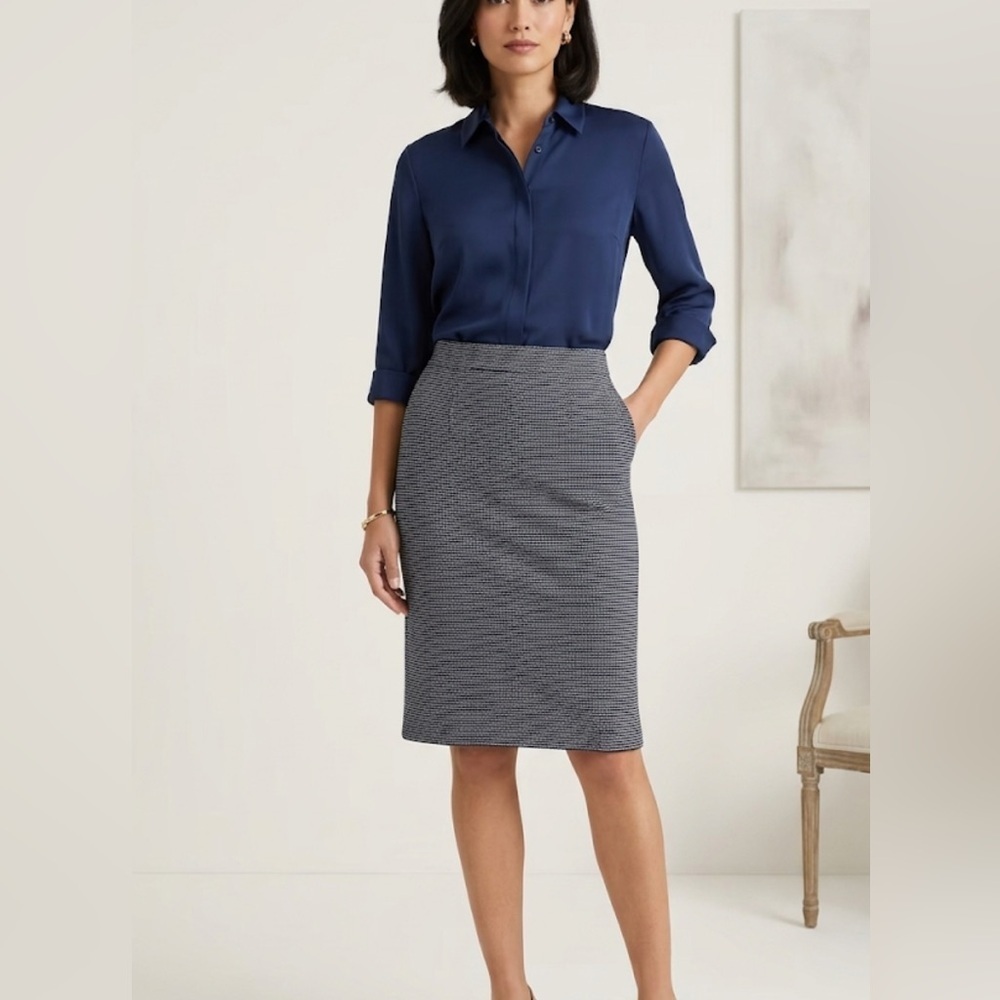 NWOT St. John Santana Knit Wool Blend Pencil Skirt Navy White Check US 2 Classic - Picture 1 of 9